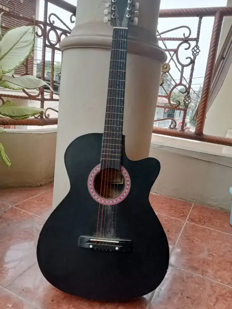 GITAR ACOUSTIC YAMAHA BEKAS