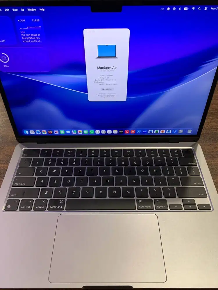 Macbook Air M3 8/256GB iBox Mulus Garansi ON 2027
