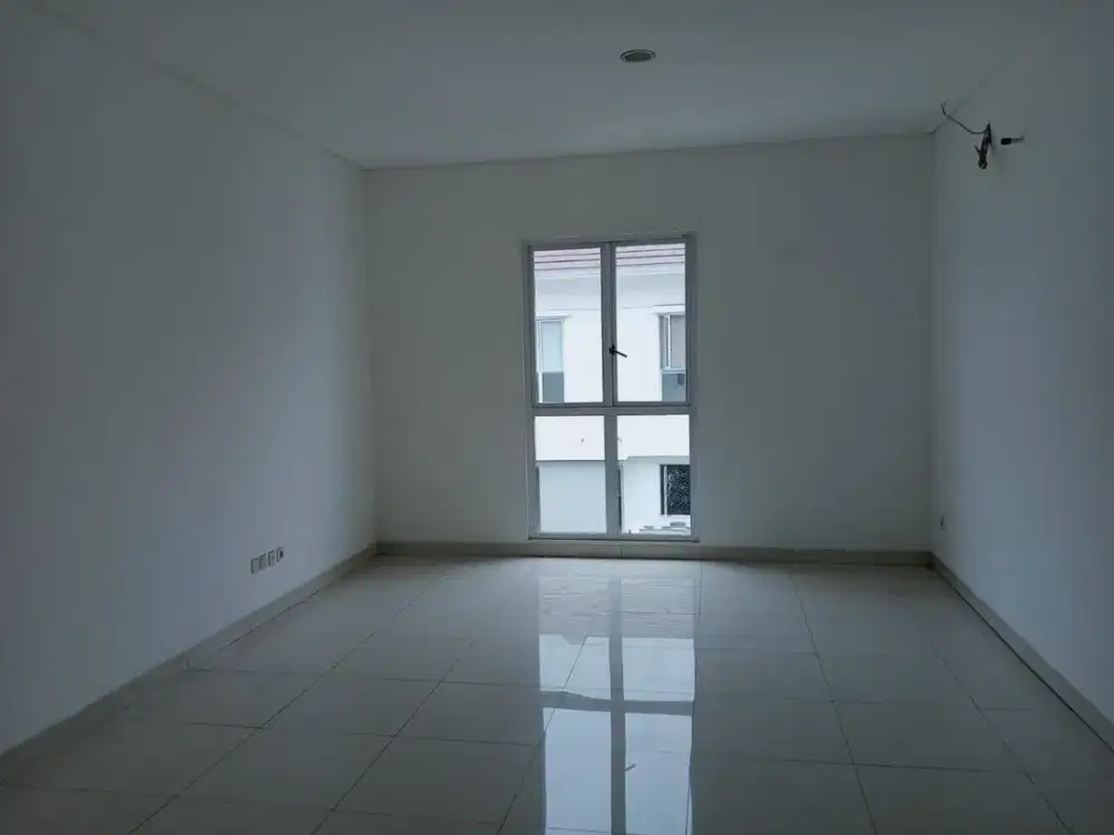Rumah Cluster Palm Spring Luas 240m di Jakarta Garden City Cakung Jakarta Timur