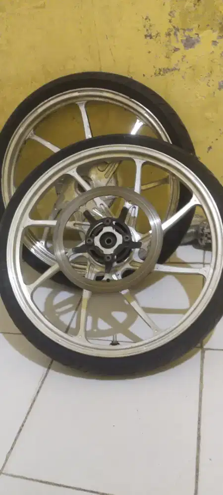 Velk ring 17  DLEKEVIC