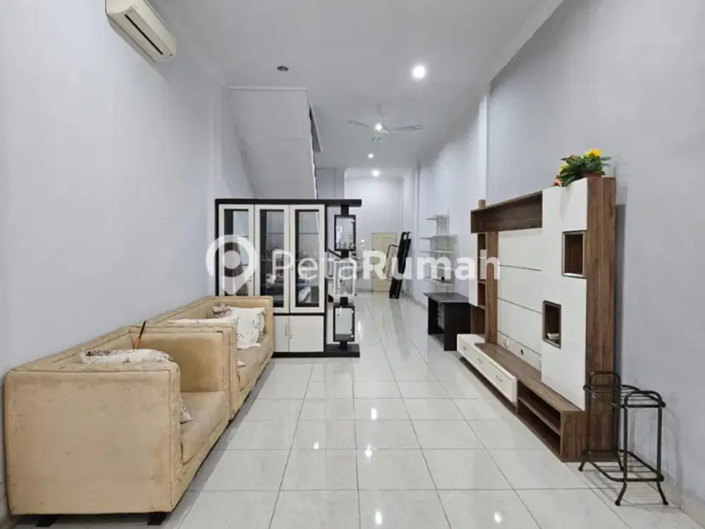 DISEWAKAN RUKO JALAN PADANG GOLF KOMPLEK CBD POLONIA - MEDAN POLONIA (vincent)