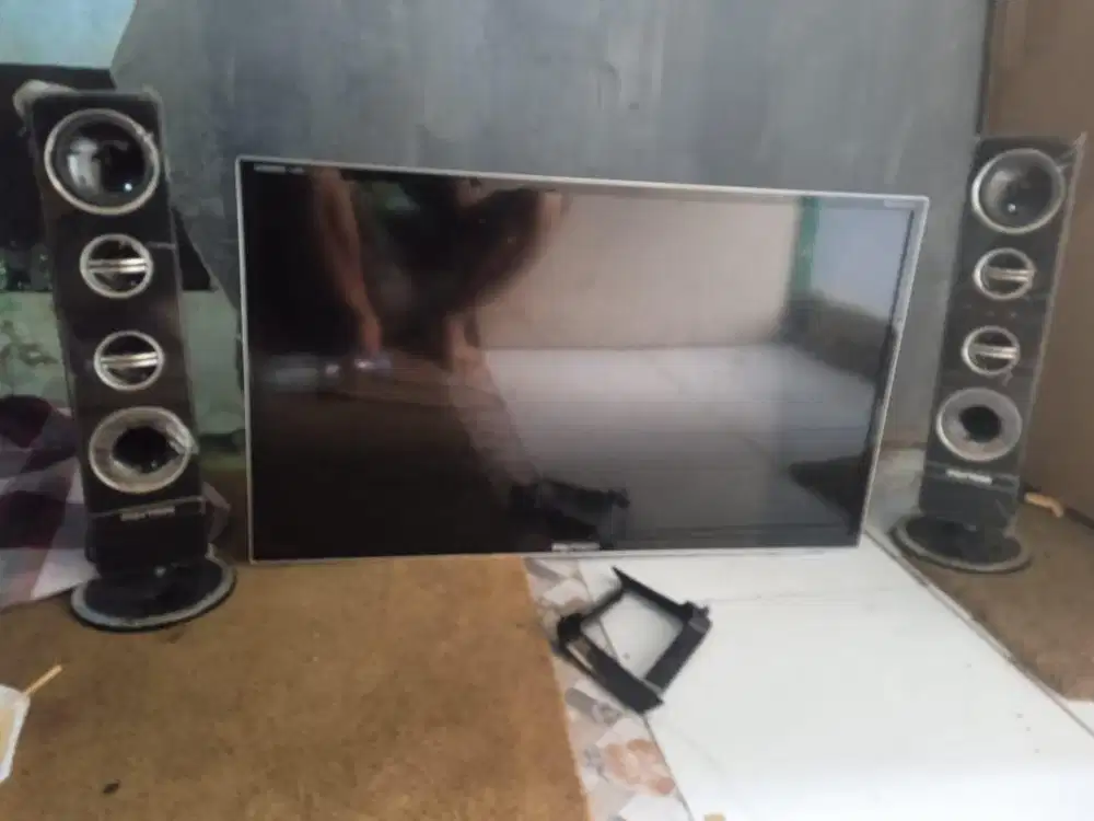 Jual tv polytron 32in