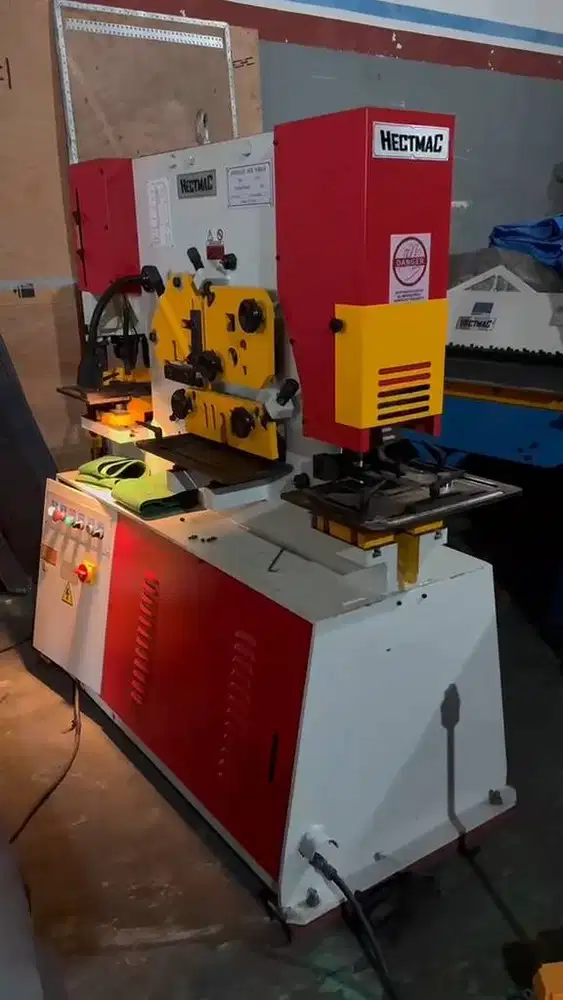 Mesin Ironworker Q35Y-16 Hidrolik Pon Potong Besi Konstruksi Baja Hub