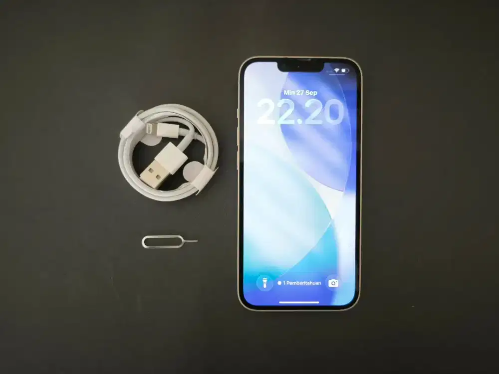 iPhone 13 128GB 128 - Istimewa, Masih Garansi iBox