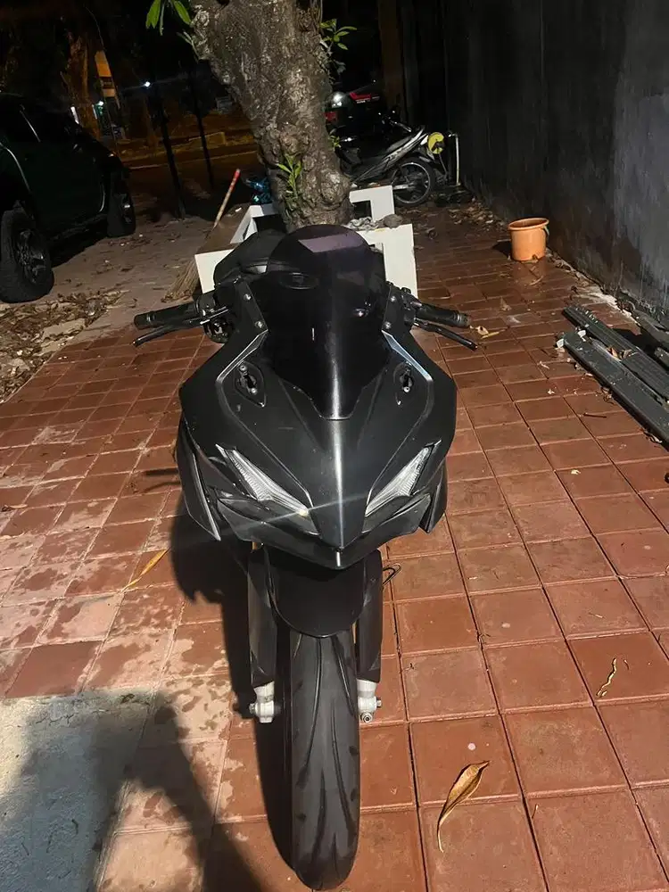 DIJUAL MOTOR CBR R2 150 CC