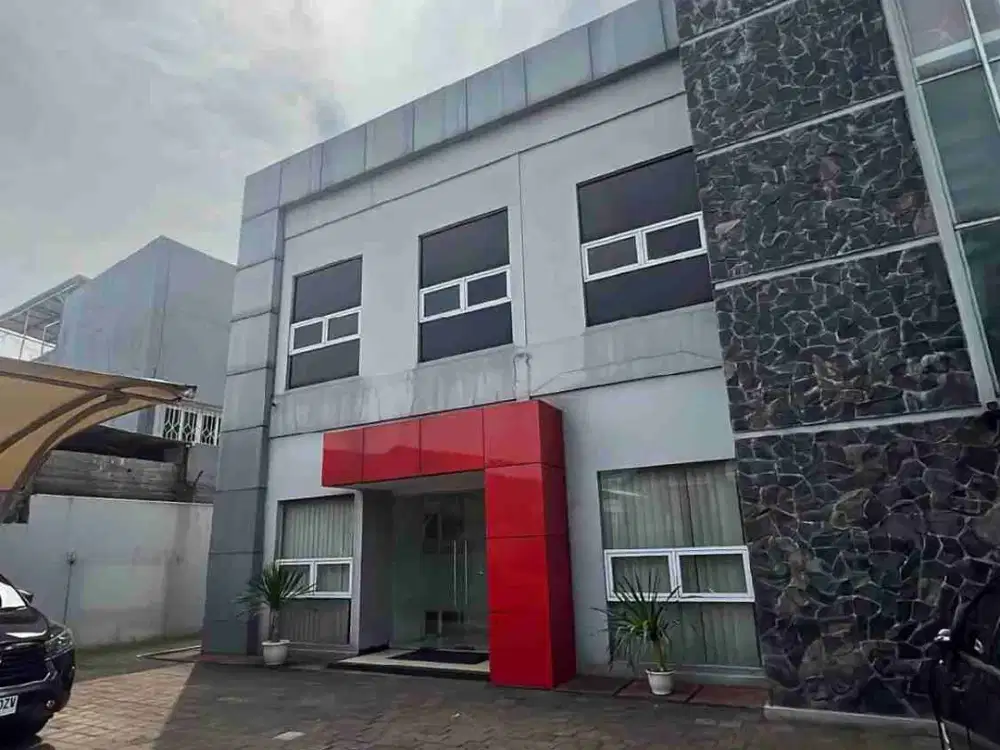 Gedung Kantor Lokasi Strategis di Tanjung Barat Jaksel