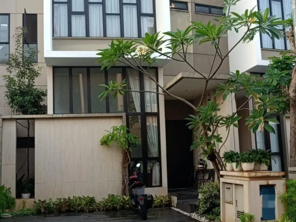Dijual dan Disewa Rumah 3+1 KT di Cluster Asya, 2,5 Lantai, LT 98 m² | 011