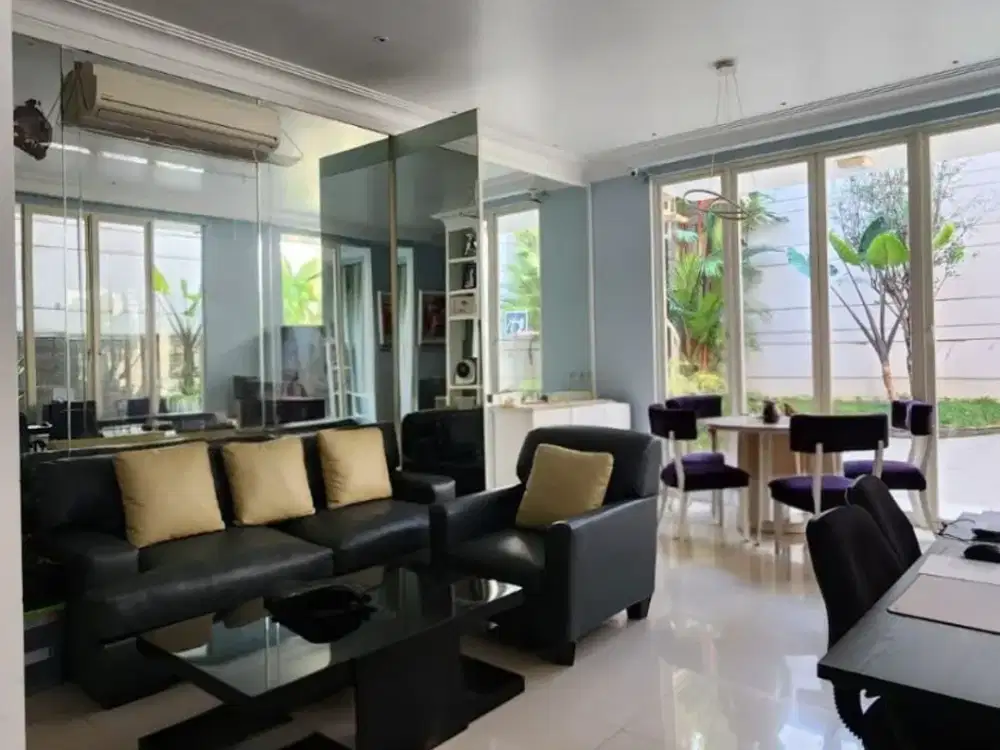 Rumah Villa Bukit Regency 2 VBR Pakuwon Indah Surabaya Barat dkt Graha Family