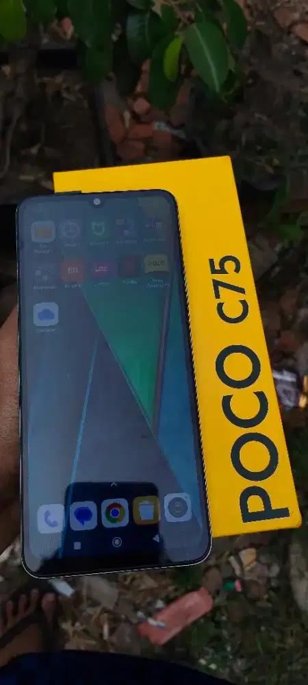 Poco c75  .8/256