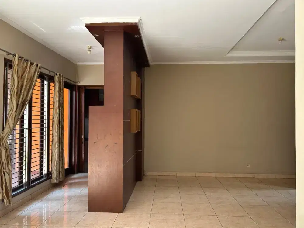 Rumah Luas 200m Cluster Heliconia di Harapan Indah Kota Bekasi