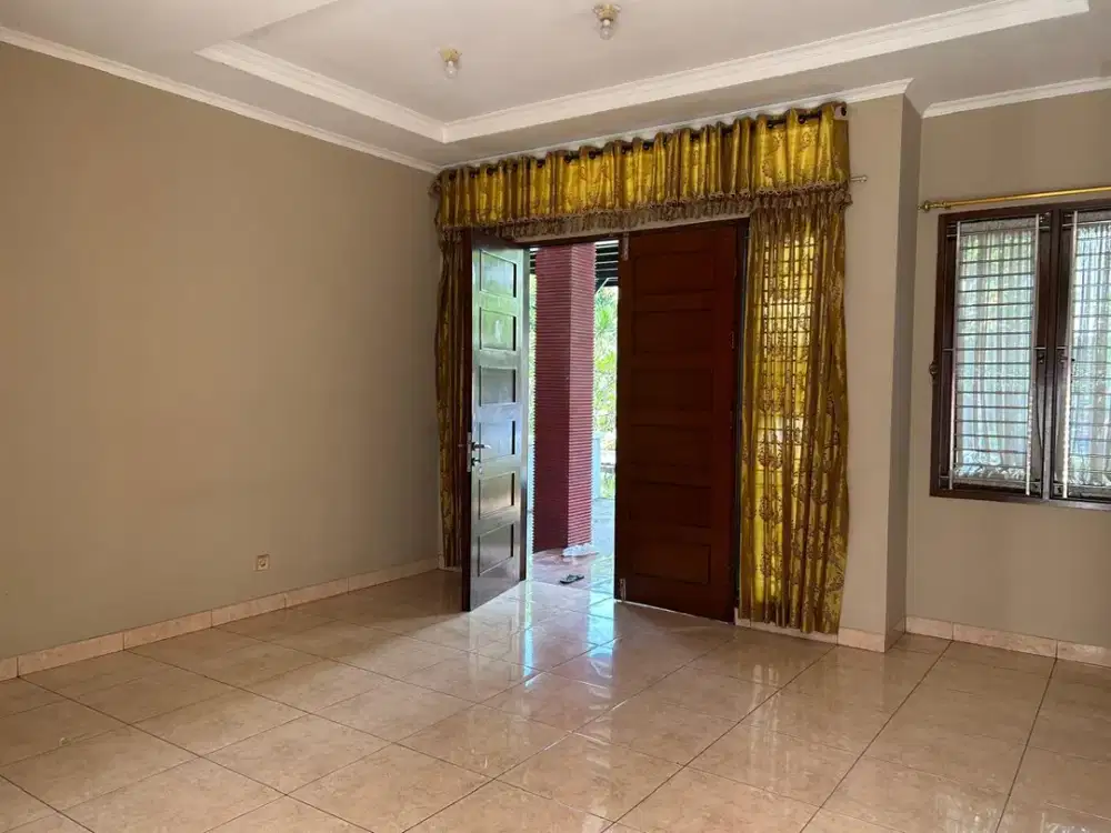 Rumah Luas 200m Cluster Heliconia di Harapan Indah Kota Bekasi