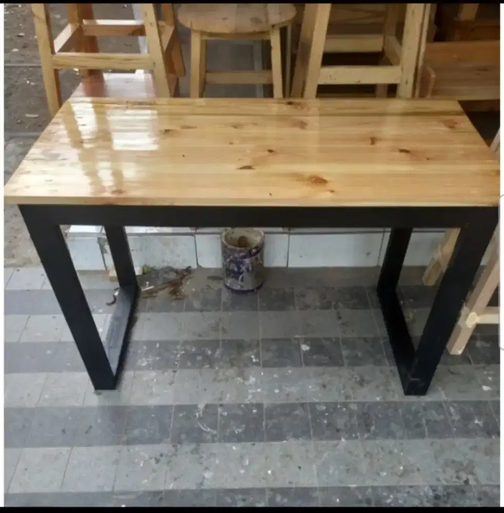 Meja Kerja Simpel, Meja Komputer, Meja PC, Meja Kantor, Meja Custom