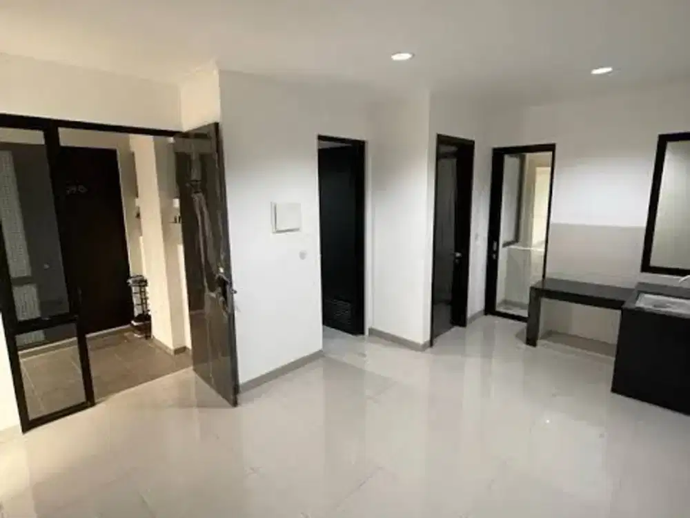 Disewakan Condo House, Green Royal, Semanan