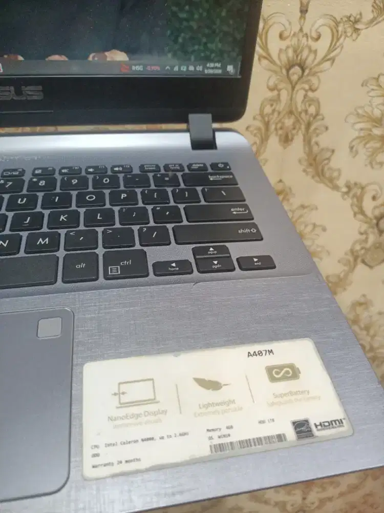 Lactop Asus A407 ram 4 HDD 1tb normal semua nya unit charger saja