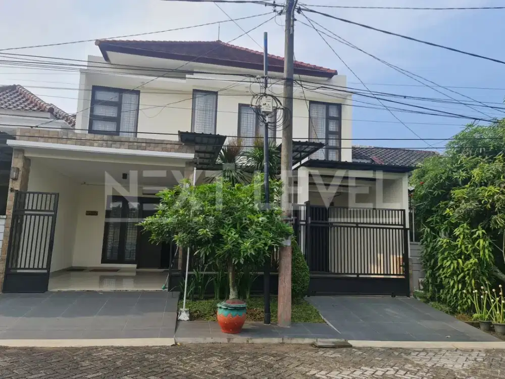 RUMAH 2 LANTAI DI ARAYA MALANG.MLG00212