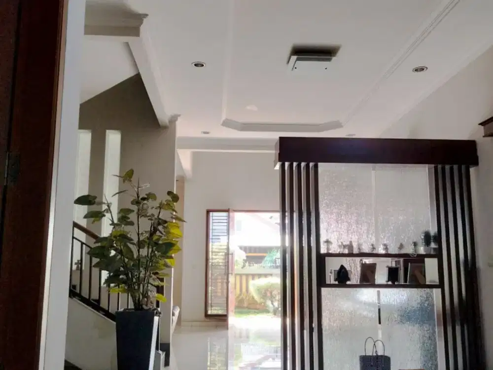 Dijual Rumah di Taman Aries, Jakarta Barat