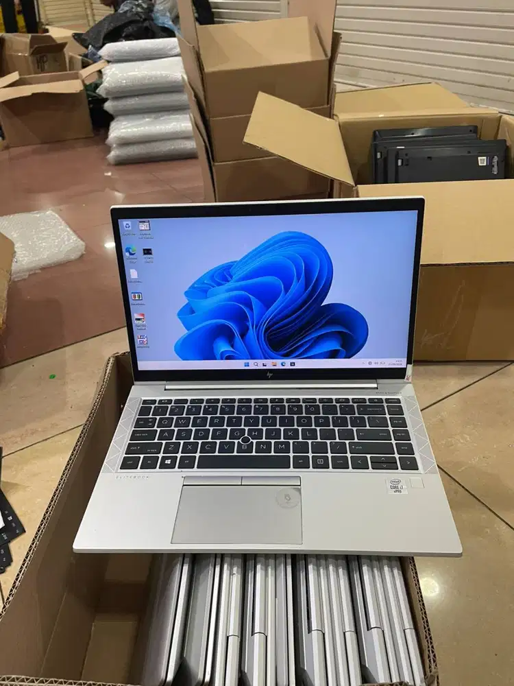 HP ELITEBOOK 840 G7 CORE I7 GEN10 8/256 LAYAR 14 INCH *ET