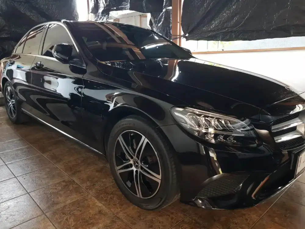 Mercedes benz c180 2022/21 full service record milik pribadi