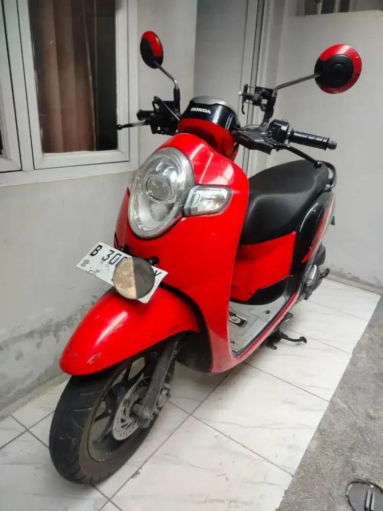 SCOOPY 2020 MERAH HITAM