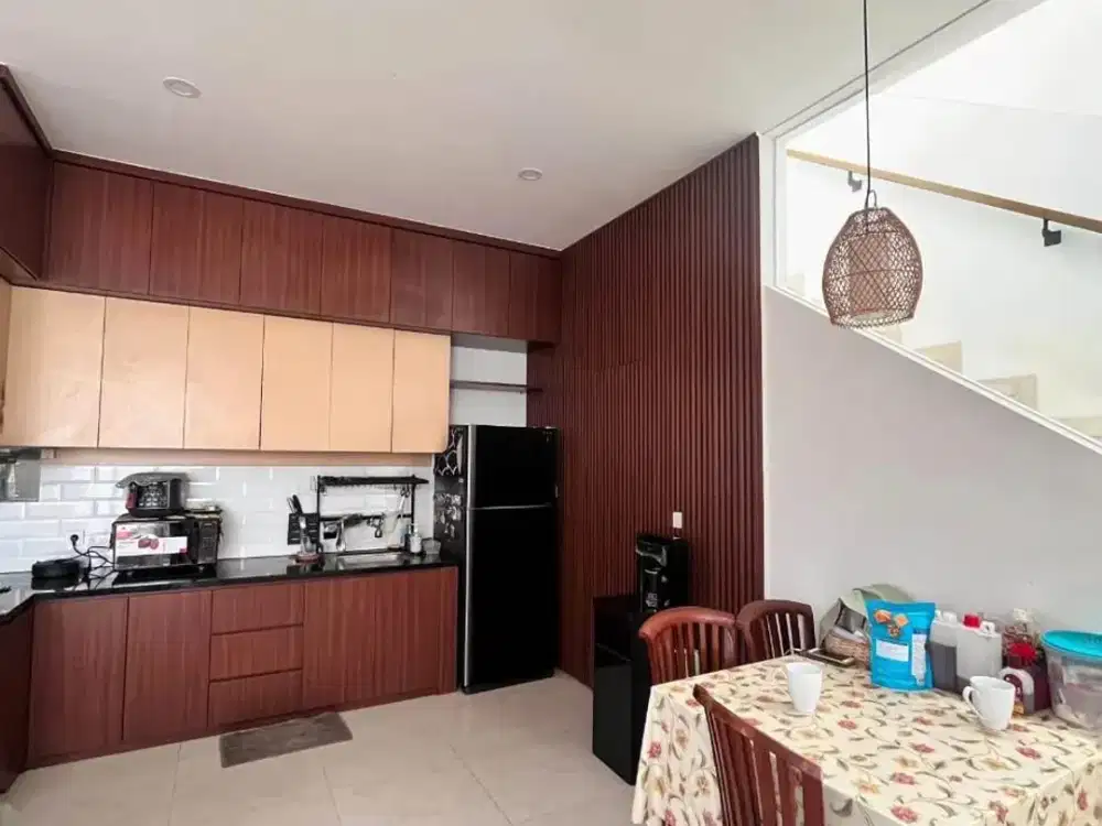 Dijual Rumah Favoury House BSD, Tangerang