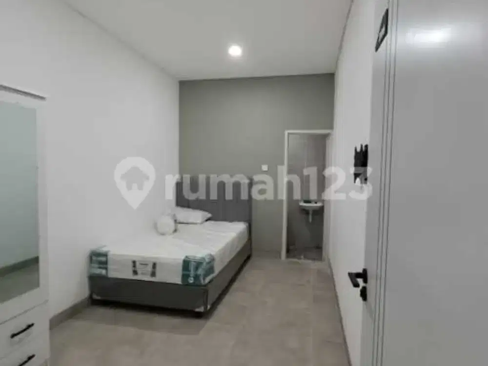 Rumah Kost 4 Lantai Full Penyewa Taman Palem