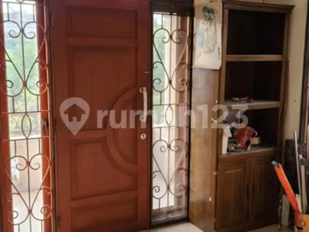 Rumah Luas Harga Murah Jarang Ada Taman Palem Lestari