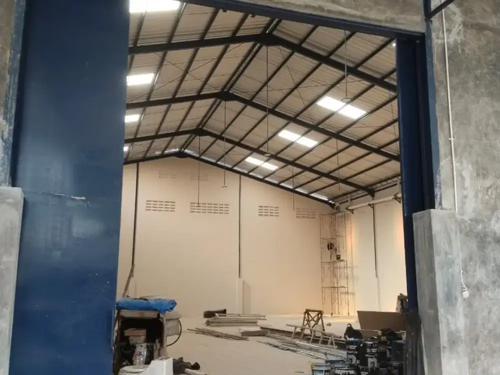 Disewakan Gudang di Kavling DPR, Tangerang