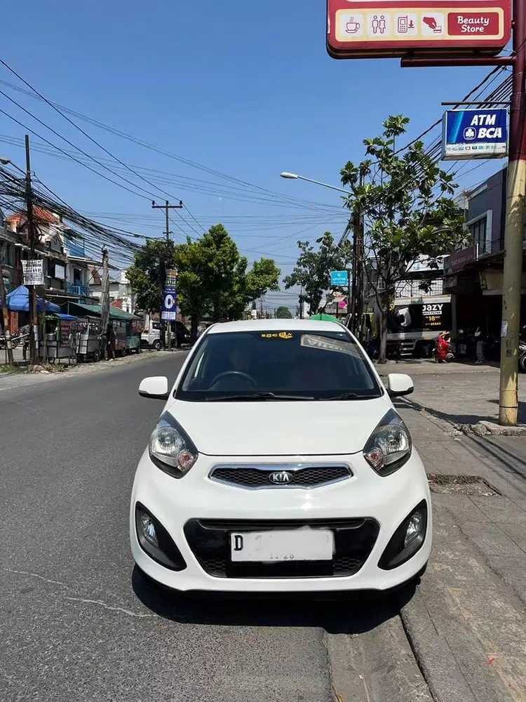 Kia Picanto AT low km