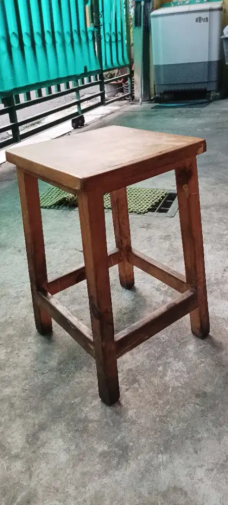 Dijual meja dan bangku