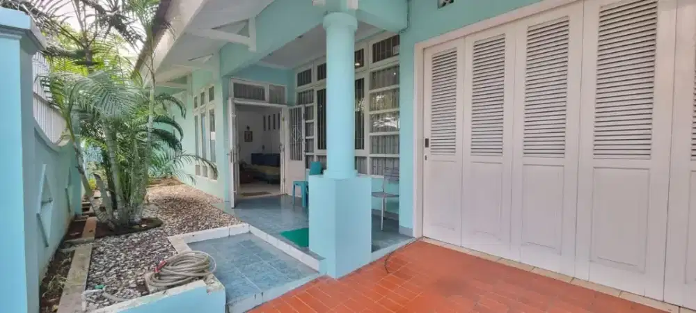 Dijual Cepat Rumah Luas di Bintaro Sektor 9. Harga Investor!