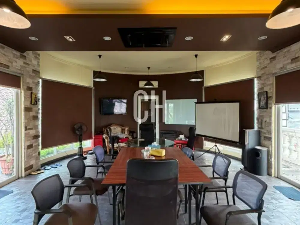 Dijual Rumah Mewah Slipi Gaya Klasik Tropis | Harga di Bawah NJOP