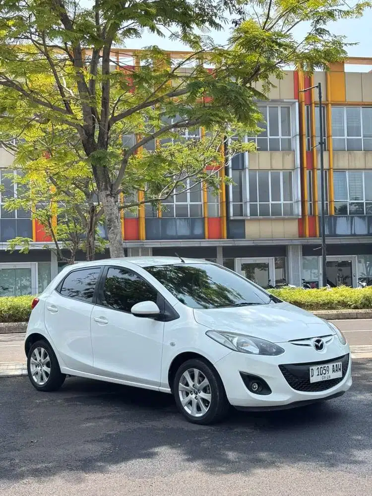 Mazda 2 2013 Bensin