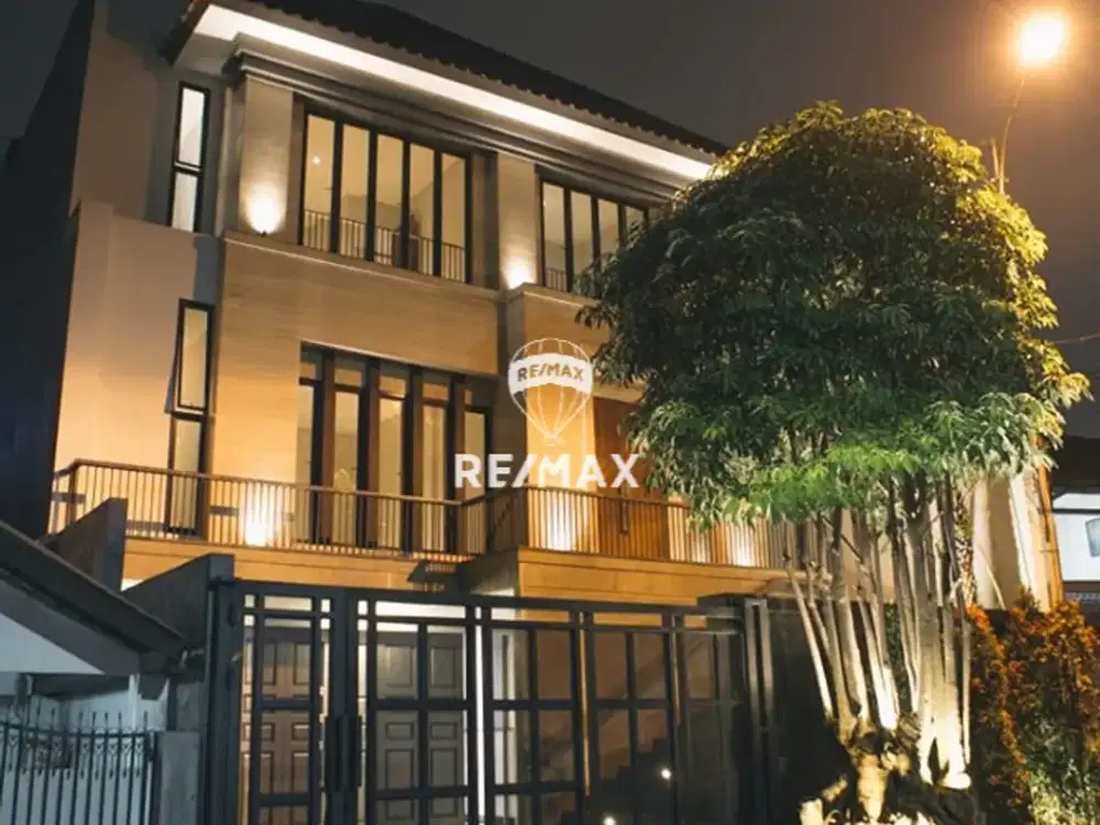 DIJUAL RUMAH CANTIK DI DAERAH JALAN HANG LEKIU I KEBAYORAN BARU JAKSEL