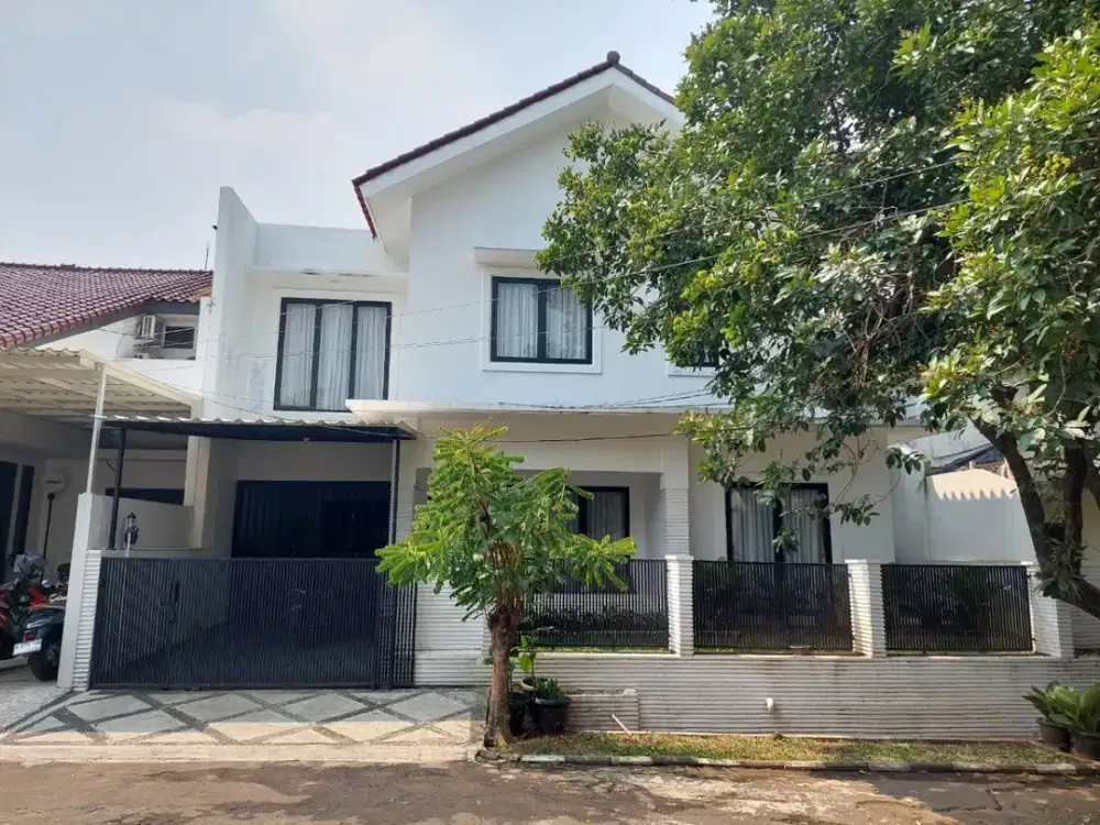 RUMAH RENOVATED MINIMALIS DI ONE GATE SEKTOR 9 BINTARO – TANAH LUAS