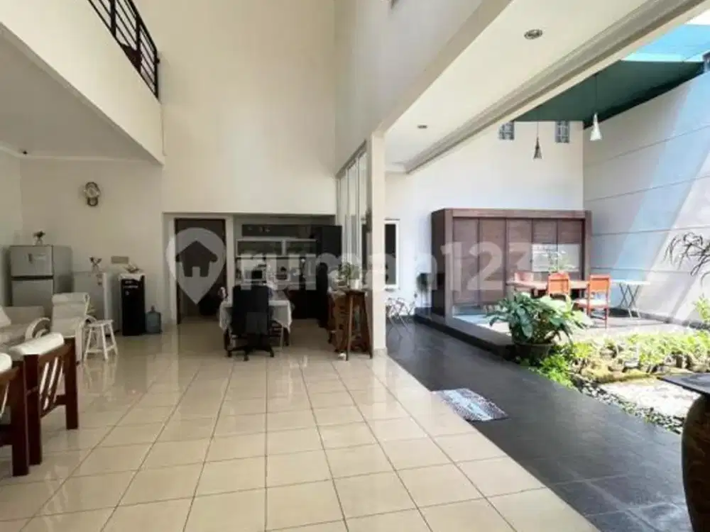 Rumah Hook di Cluster Emerald (Phg) Gading Serpong, Tangerang