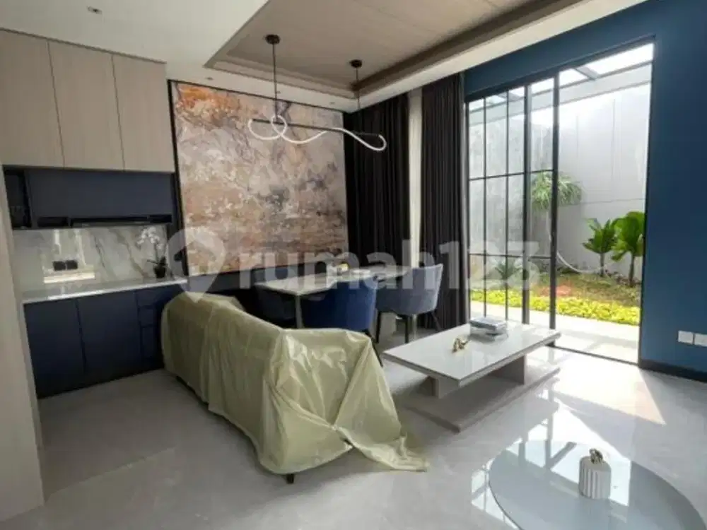 Rumah Cantik 3 Lantai di Anwa Residence Puri, Jakarta Barat