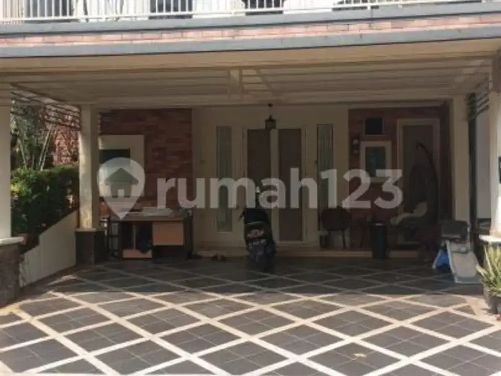 Rumah Nyaman Siap Huni di The Green BSD, Tangerang Selatan