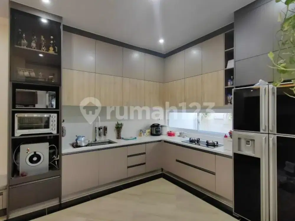Rumah 2 Lantai di Cluster Melia Graha Raya, Tangerang