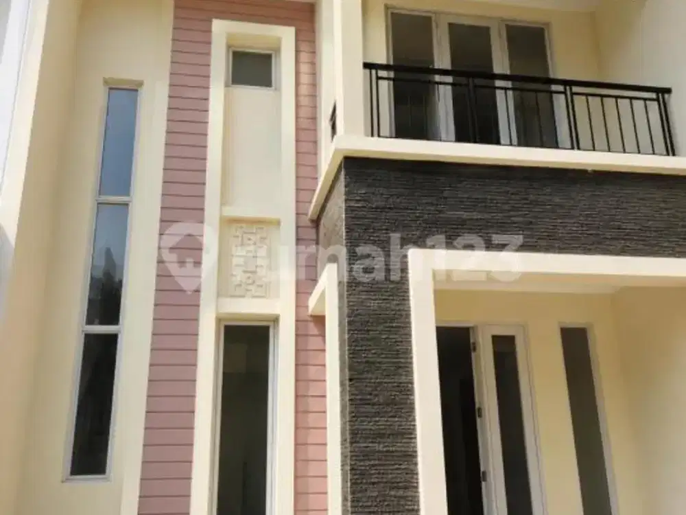 Rumah 2 Lantai di Alam Sutera, Tangerang Selatan
