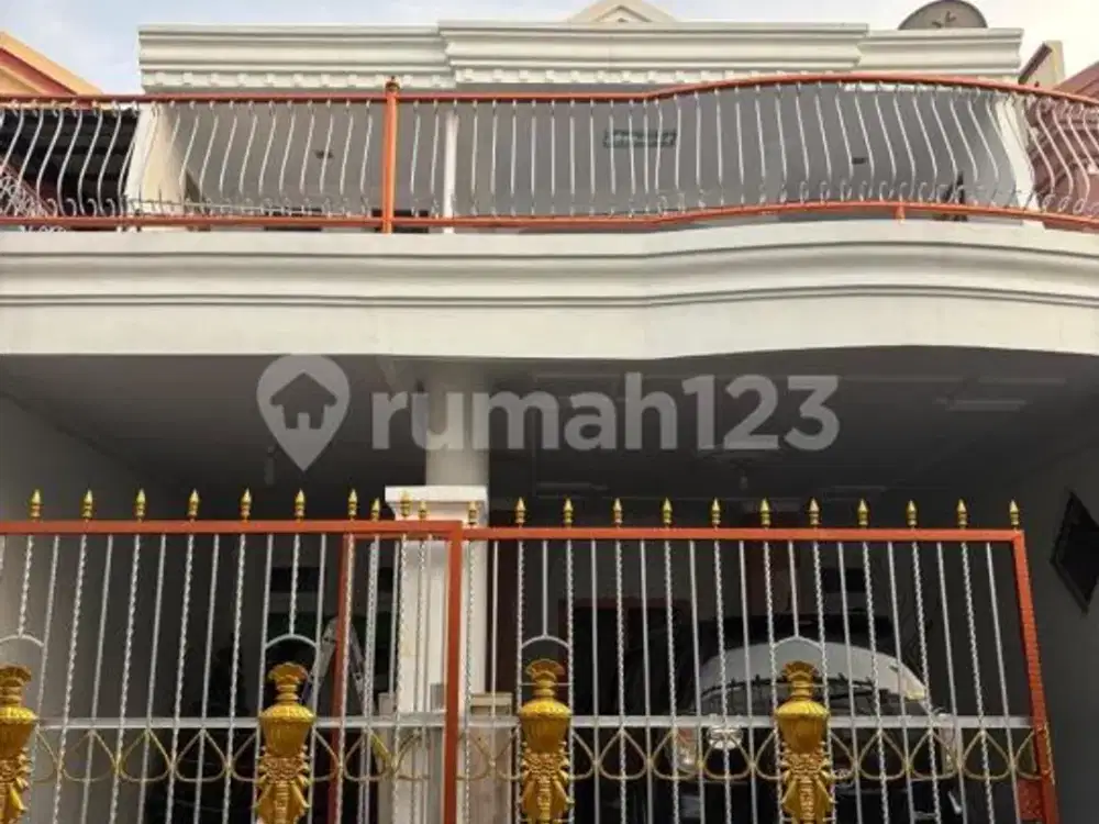 Rumah Bagus 2,5 Lantai di Banjar Wijaya Tangerang
