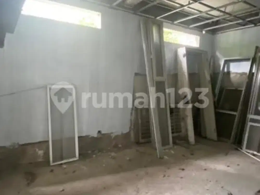 Rumah Perlu Renovasi di De Park Cajuputi BSD, Tangerang Selatan