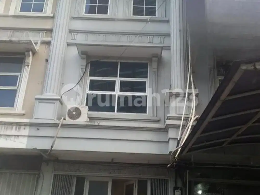 Ruko Siap Pakai 3,5 Lantai View Mall Tangcity di Tangerang