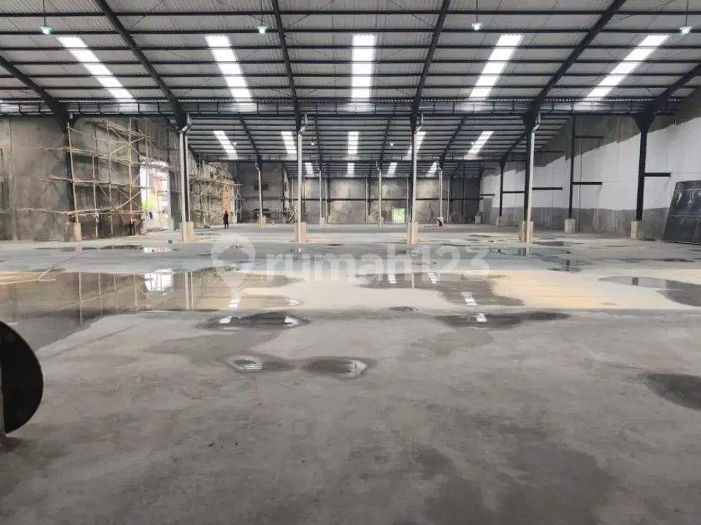 Disewakan Gudang Siap Pakai di Komplek Pergudangan Target Tangerang