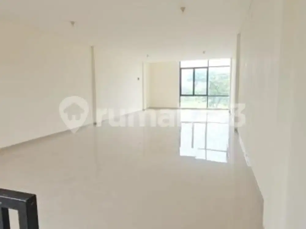 Ruko 3 Lantai Siap Pakai di Suvarna Sutera, Tangerang