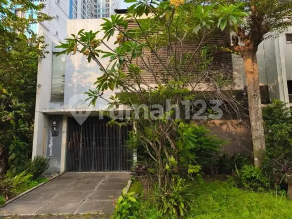 Rumah Hook 2 Lantai di Virginia Lagoon BSD, Tangerang Selatan