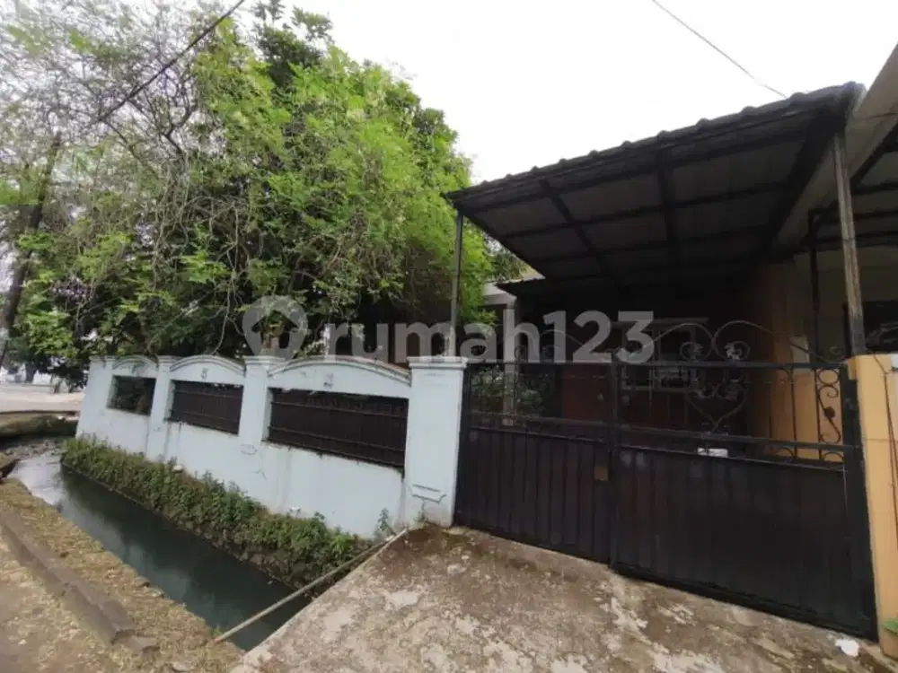 Jual Rumah Elegan Siap Huni Strategis Perumahan Villa Melati Mas