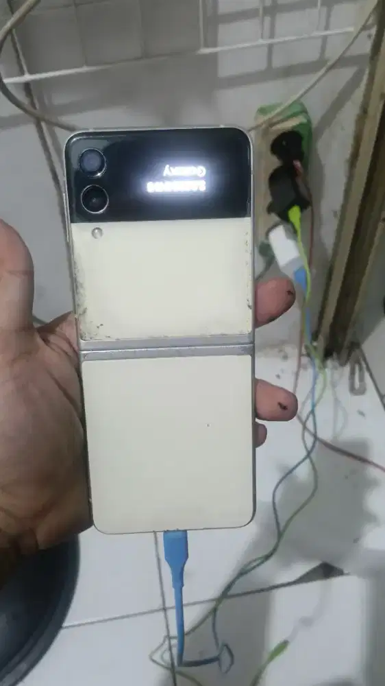 sasmung z flip 3 jaringan5g ram8/128