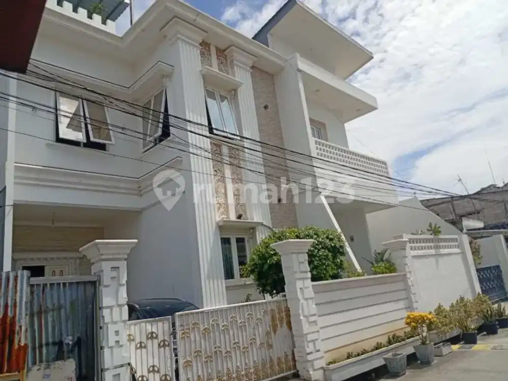 Rumah, di Tanjung Priok,