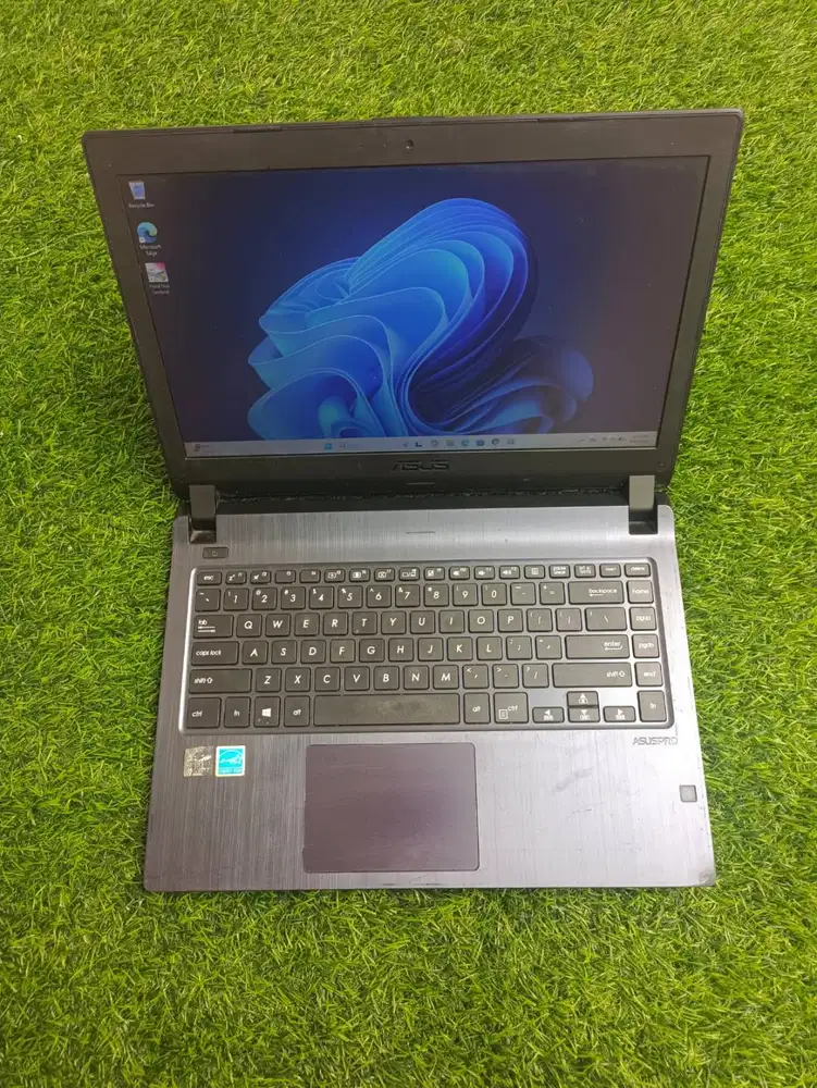 Asus p1440 Proc i3 gen 10