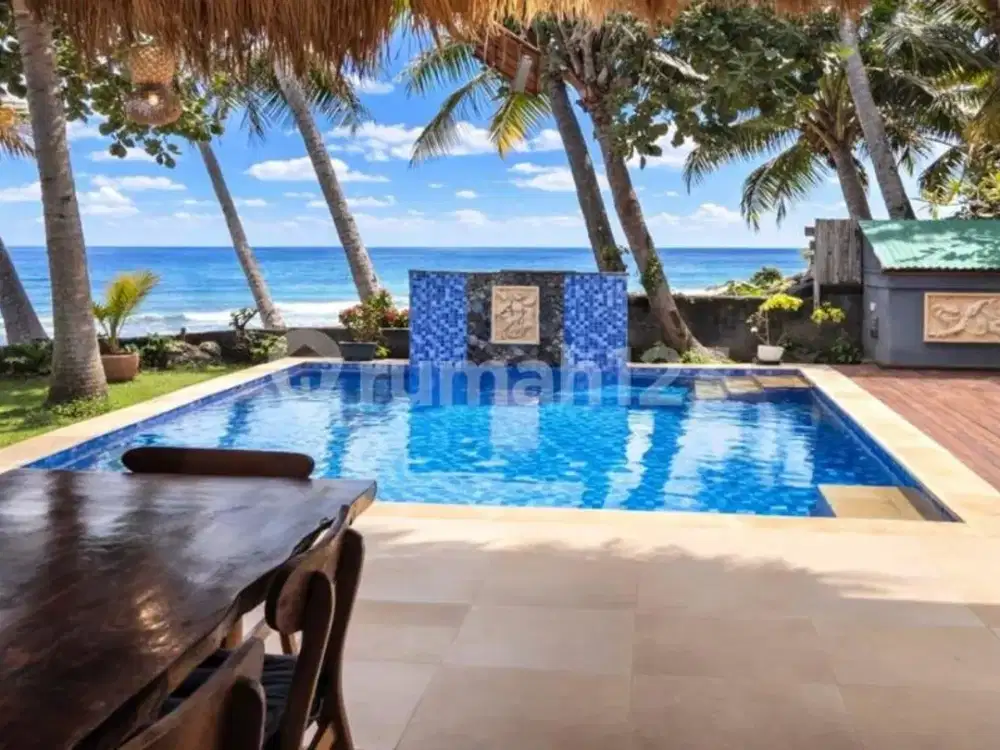 Stunning Beachfront Two Bedrooms Villa In Tejakula North Bali